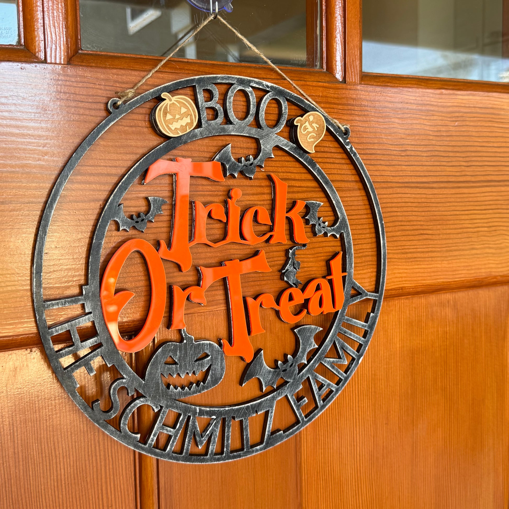 CUSTOM HALLOWEEN DOOR SIGN - teacher gift - family name sign